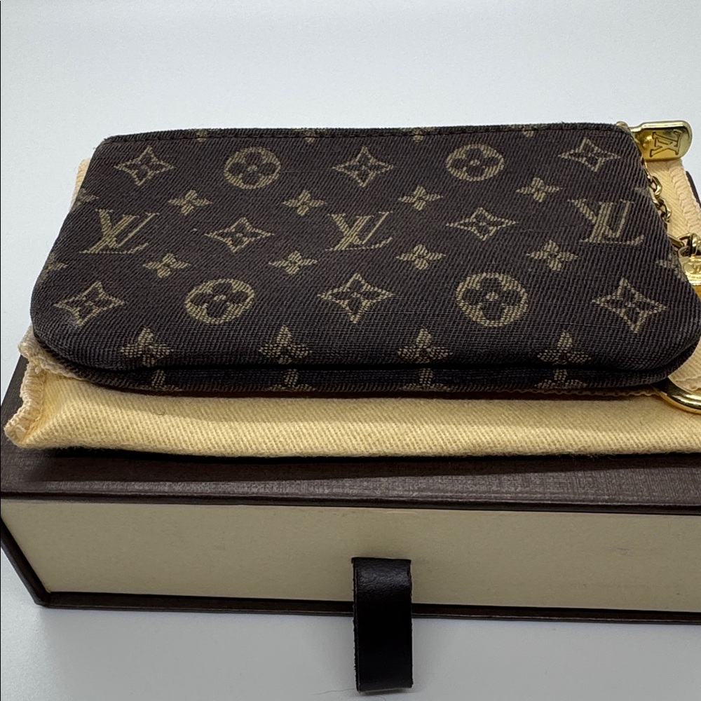 Louis Vuitton Mini Lin Pochette Cles - Picture 4 of 10